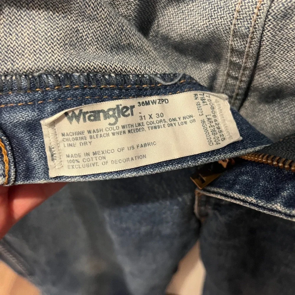 Wrangler 36MWZ Slim Fit Jeans Mens 31x30 Denim Premium Performance Cowboy Cut